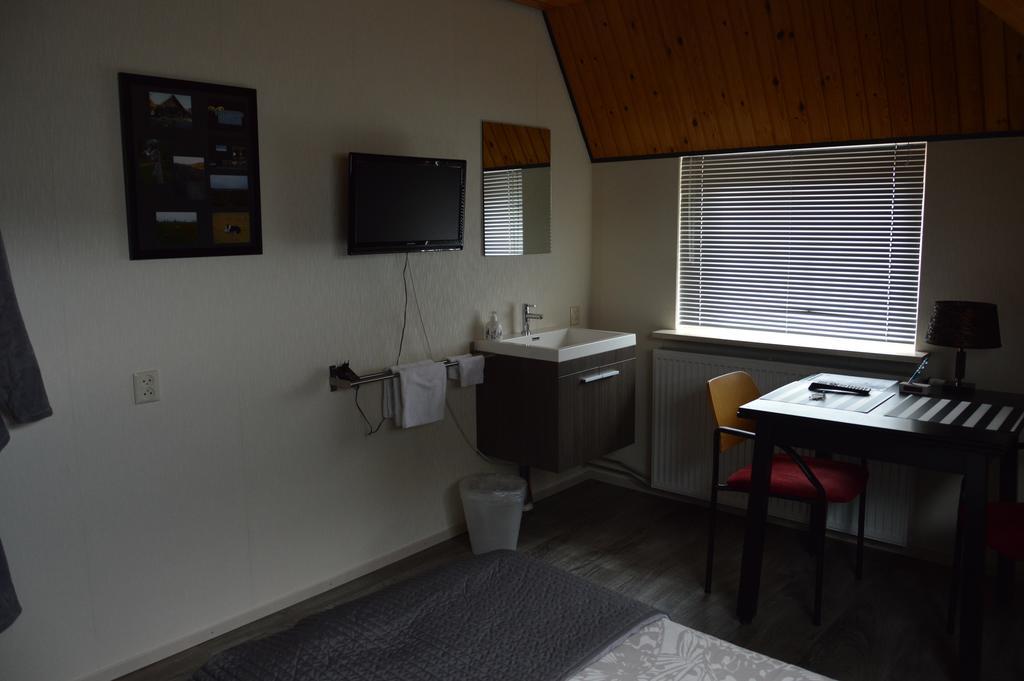Bed and Breakfast De Pompstee Rolde Номер фото